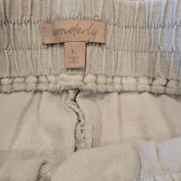 Wonderly Sage Green Linen Blend Ruffle Hem Shorts - Picture 2 of 4